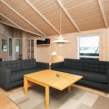 Modern Retreat - By Traum *