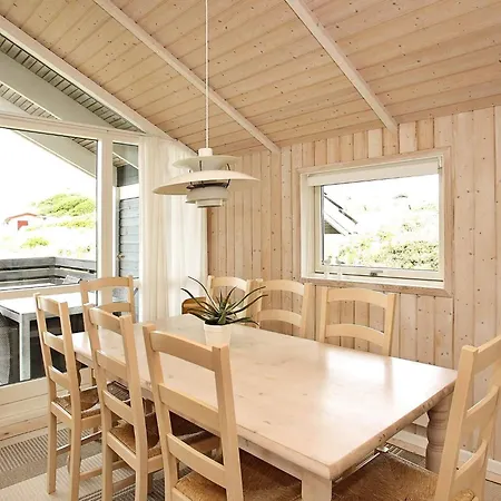 Modern Retreat - By Traum