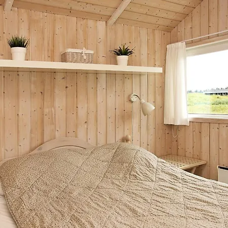 Modern Retreat - By Traum